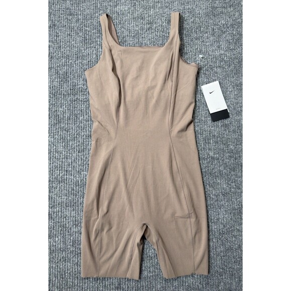 Nike Zenvy Dri-FIT Womens Size Medium Short Bodysuit InfinaSoft Brown Taupe NEW - Picture 3 of 9